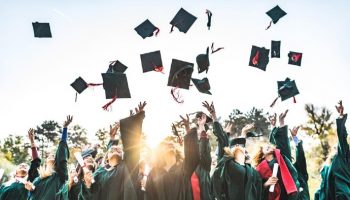 ¿Qué Significa Soñar con Graduación?